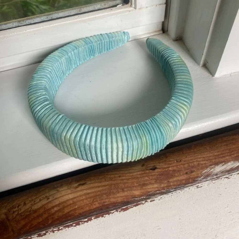 Urban Outfitters Tie Dye Pleated Padded Headband